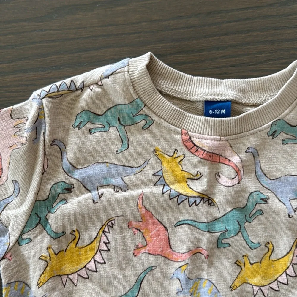 Old Navy 🦖 fun